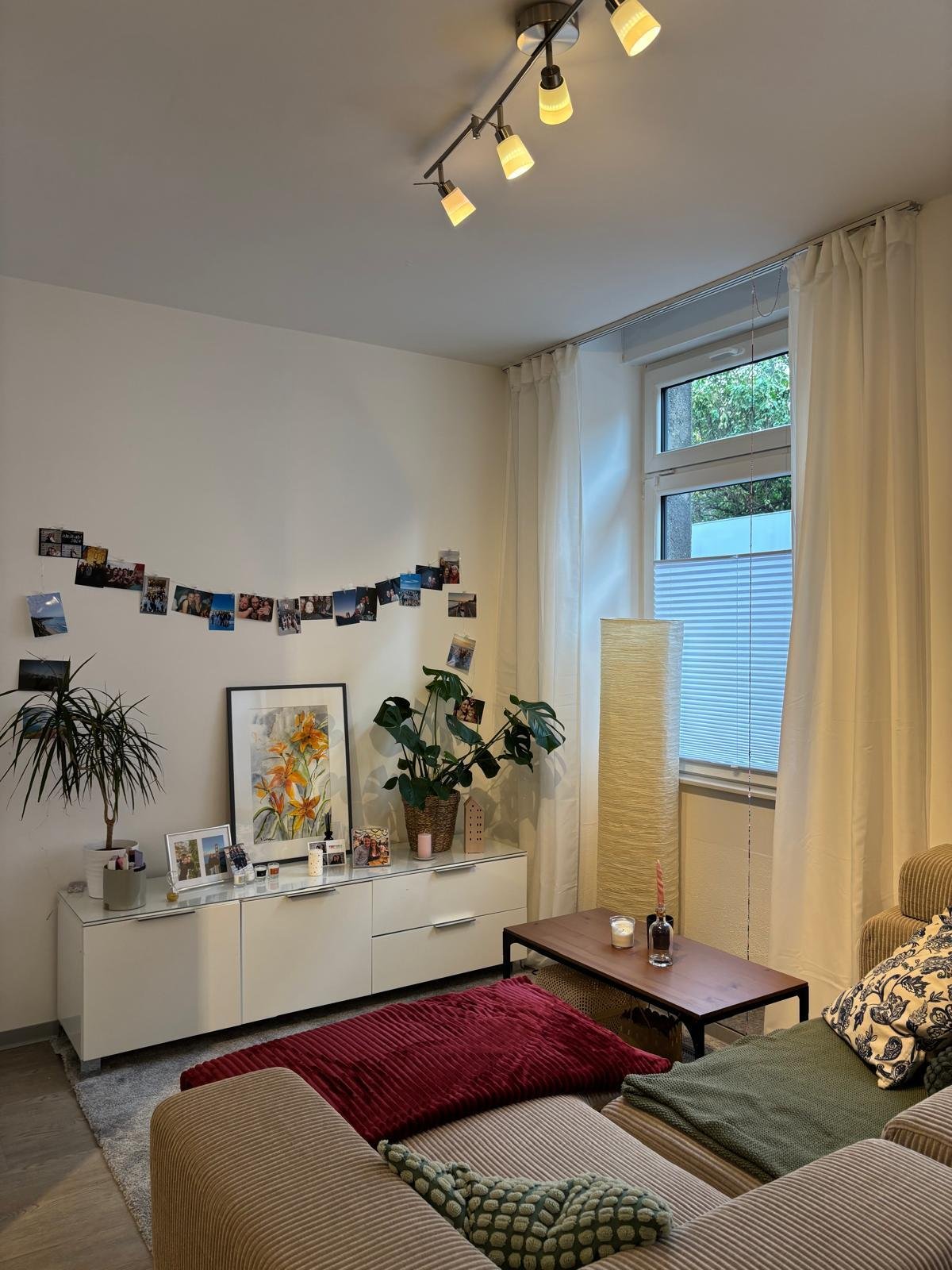 Wohnzimmer (2) Wohnzimmer (2)