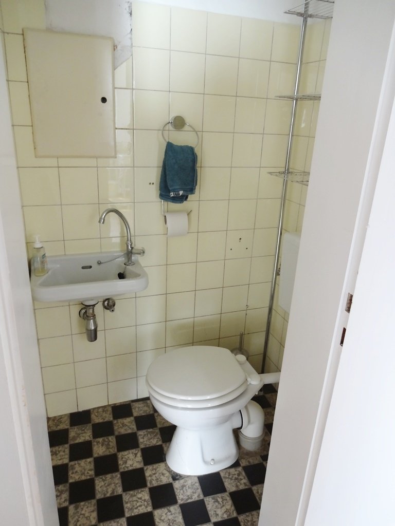 Apt. 7 Toilette 01 Apt. 7 Toilette 01