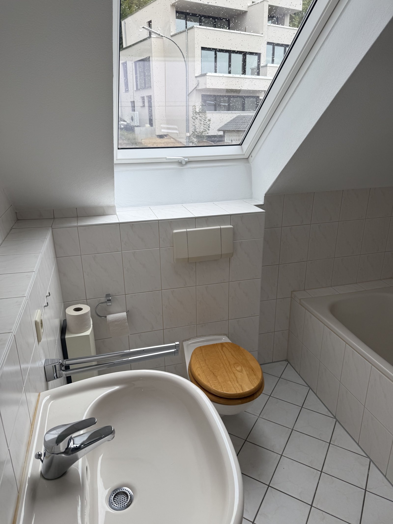 Badezimmer-min Badezimmer-min